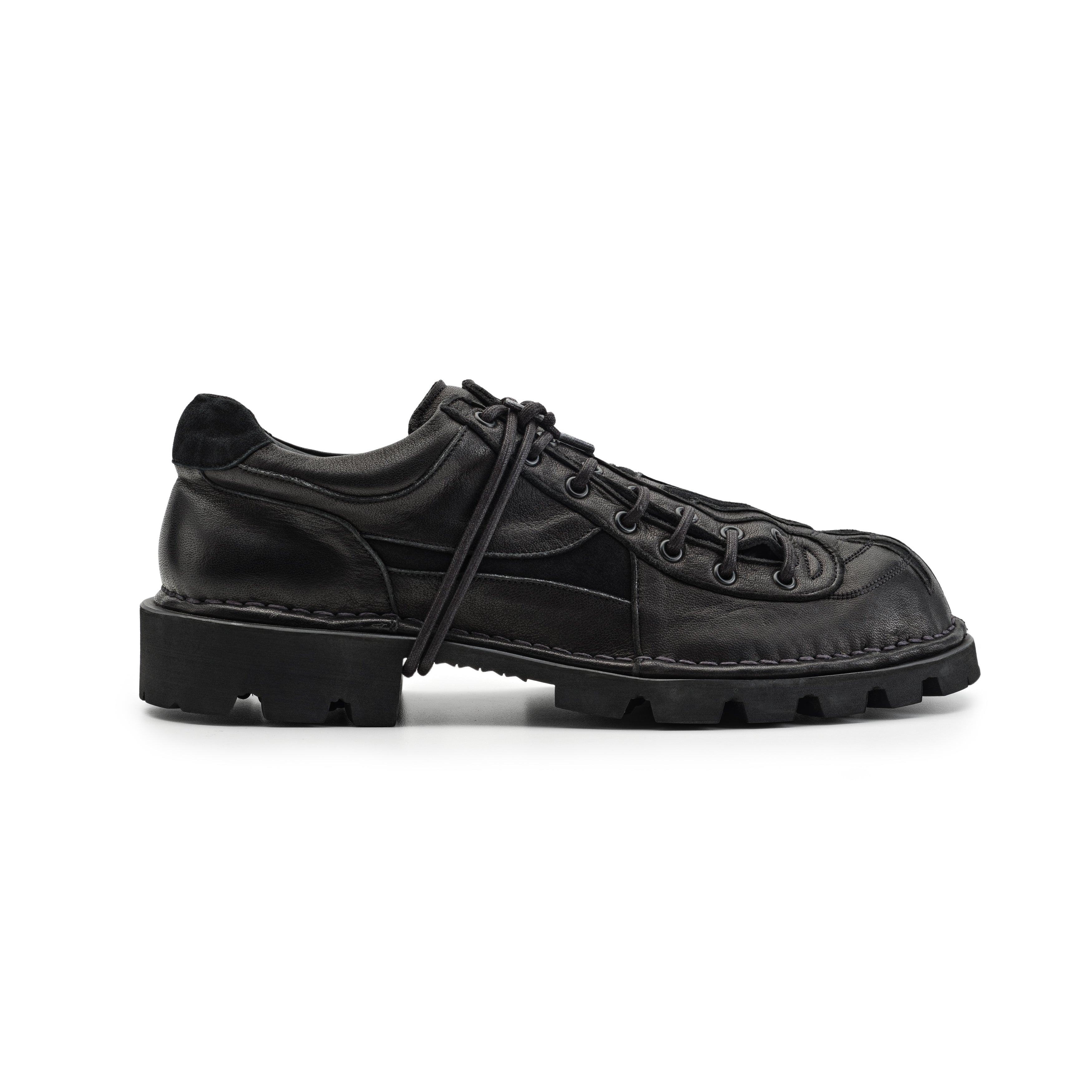 Banner Lace Up Derby (Black)