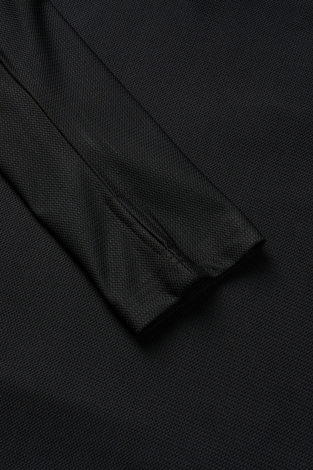 Emishi Hooded Longsleeve (Black)