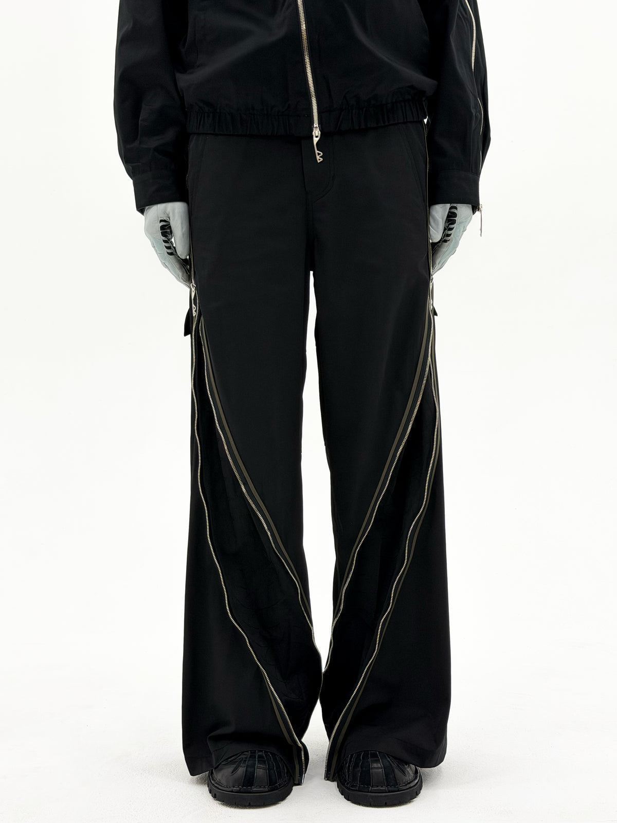 Diffraction 3-Way Zip Cargo Trouser (Black)