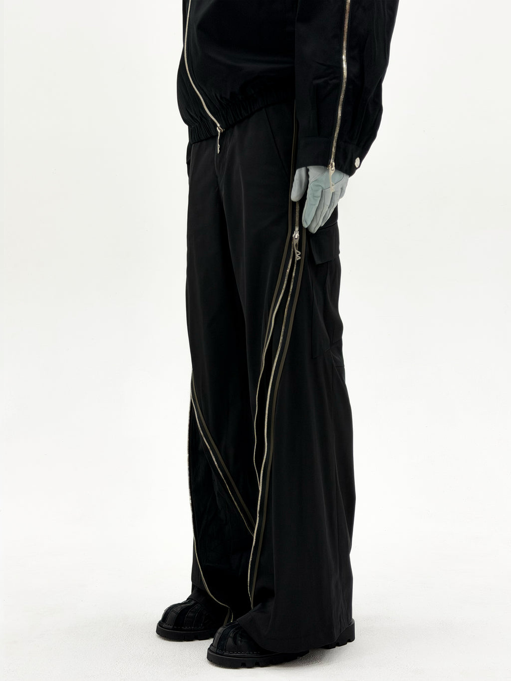 Diffraction 3-Way Zip Cargo Trouser (Black)