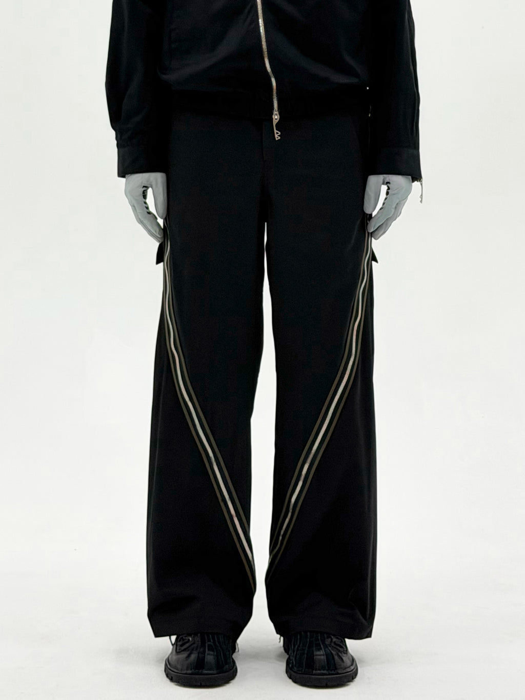 Diffraction 3-Way Zip Cargo Trouser (Black)